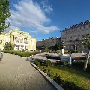 https://mario-city-center-rooms.primorje-gorskikotar.com
