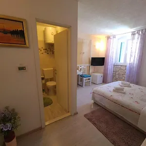 Gasthof Private In The Center Of