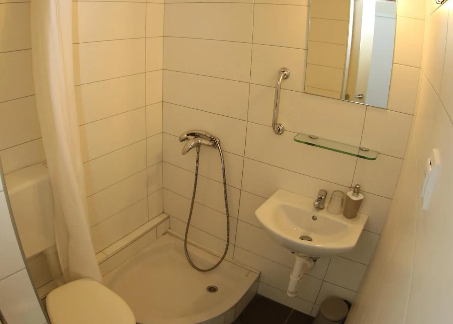 Gostinjska kuća A&M Apartment And Rooms